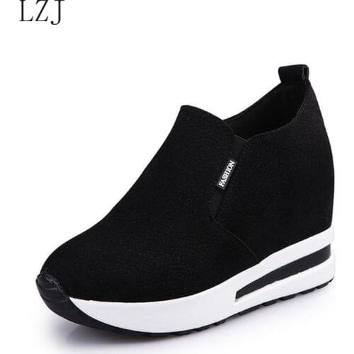 Hot Lady Slip-On Solid Black Flock Wedges Casual Women Sneakers Leisure Platform Shoes Breathable Height Increasing Shoes 2020