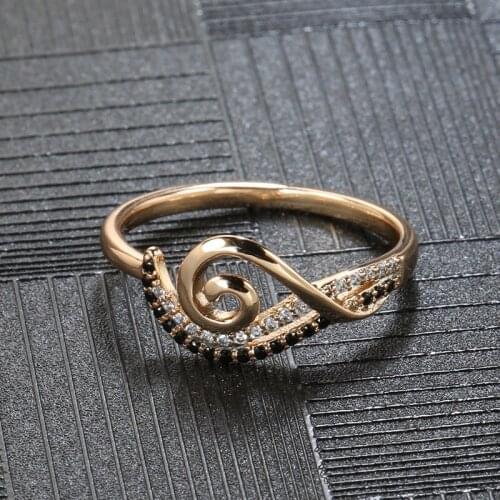 Charm Rose Gold Color Wedding Ring Luxury Female White Black Crystal Rings For Women Cute Bride Wave Zircon Ring Engagement Gift