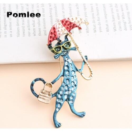 Pomlee Enamel Holding Umbrella Cat Brooches For Women Wild Animal Pin Coat Jewelry Available Good Gift 2021 2 Colors New Arrival