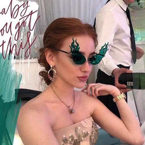 Super cool flame sunglasses brand design vintage oversized sunglasses women men cat eye sun glasses new 2019 trendy mordern