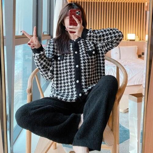 Temperament small fragrance soft pajamas cardigan womens home wear autumn and winter thickened net red two piece suit can be
