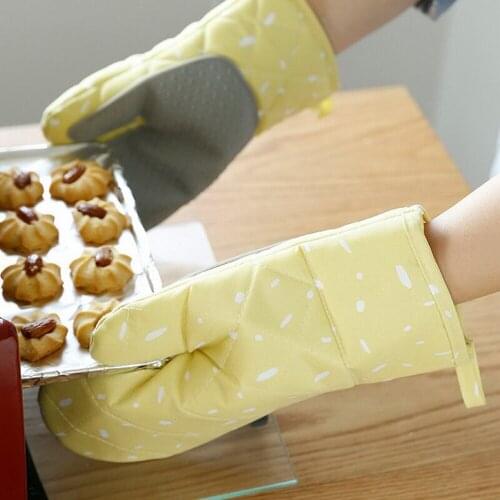 1Pair Kitchen Microwave Glove Houshold Non-slip Cotton BBQ Oven Baking Gloves Heat Resistant Kitchen Potholders Oven Mittens