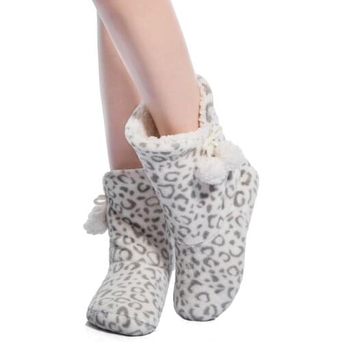 FRALOSHA thick plush warm indoor boots floor shoes shoes non-slip soft home shoes boots and the same bathrobe series Black Dots