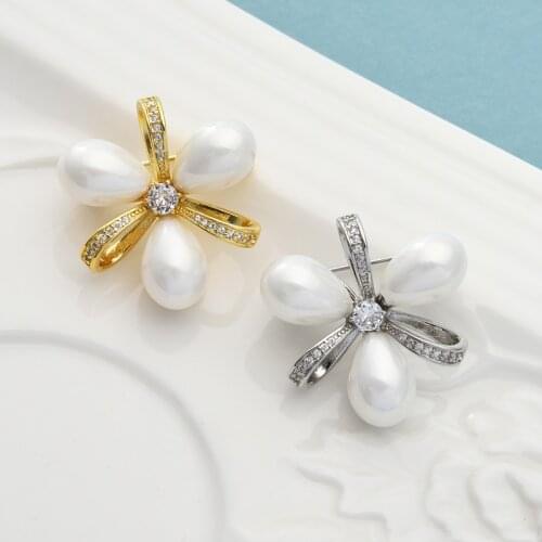 Wuli&baby Small Pearl Flower Brooches Women 2-color Shirts Dress Party Office Collar Brooch Pins GiftsWB