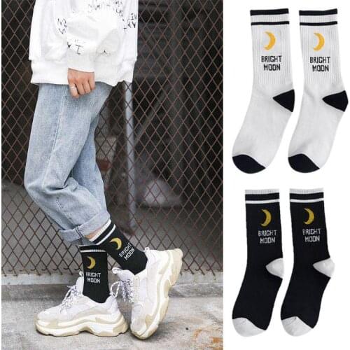 Explosive cotton Harajuku letter moon all-match sports tide socks men and women skateboard mid-stockings hot sale