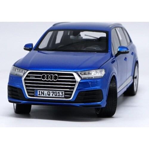 Original factory authentic Minichamps 1:18 AUDI Q7 SUV New Q7 diecast car model with small gift