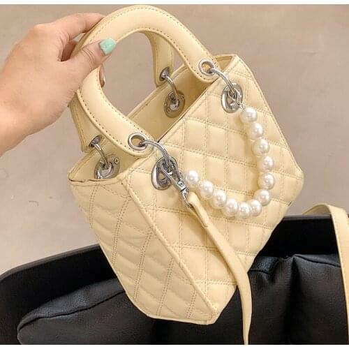 Luxury Brand Tote 2021 Fashion New High Quality Patent Leather Women Designer Handbag Lingge Pearl Chain Shoulder Messenger Bag