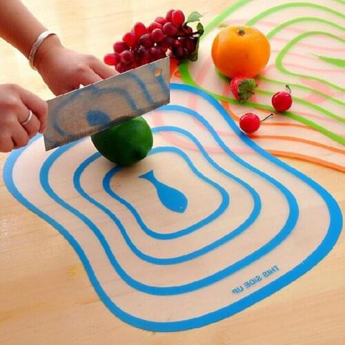 1pc Kitchen Cooking Tools 20 x 16 x 0.08CM Flexible Plastic Cutting Board Food Slice Cut Chopping Block