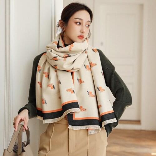 Designer Fashion Winter Scarf Women Cashmere Warm Pashmina Foulard Lady Luxury Horse Scarves Thick Soft Bufanda Shawls Wraps
