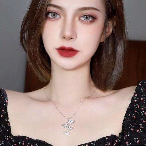 Fashion Personality Exquisite Zircon Four Butterfly Pendant Necklace Charm Womens Necklace Collarbone Chain Christmas Gift