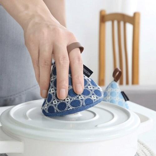 2pcs/set Denim Embroidery Insulation Gloves Kitchen Insulated Pot Cap Anti-scalding Thick Triangular Pot Handle