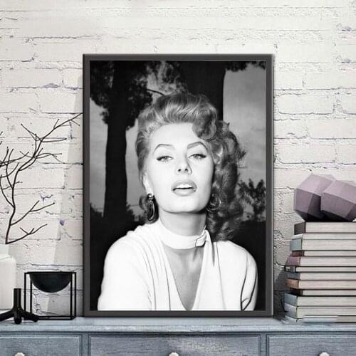 Hot SOPHIA LOREN Poster Black White Actress Movie Woman Girl Prints Oil Painting Canvas Wall Art Pictures Home Decor