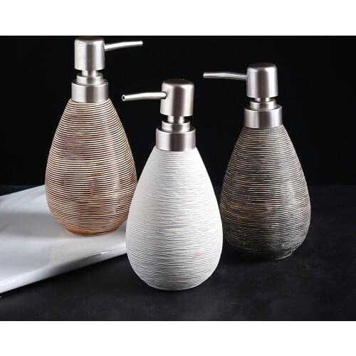 400ml Creative Ceramic Lotion Bottle Retro Brushed Pattern Bathroom Shower Gel Hand Soap Bottled Bathroom Decoration Accessories