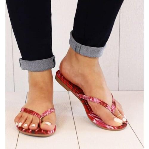 Summer Beach Flip Flops for Women Lovely Flower Slippers Travel Beach Sandals Casual Slides Slip-on Outdoor Flip-Flop Shoes