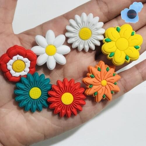 50Pcs Lovely Daisy Flowers Sunflower PVC Shoe Charms Accessories Decoration Fit Bracelets Shoes for Girls Kids Gift Croc Jibz