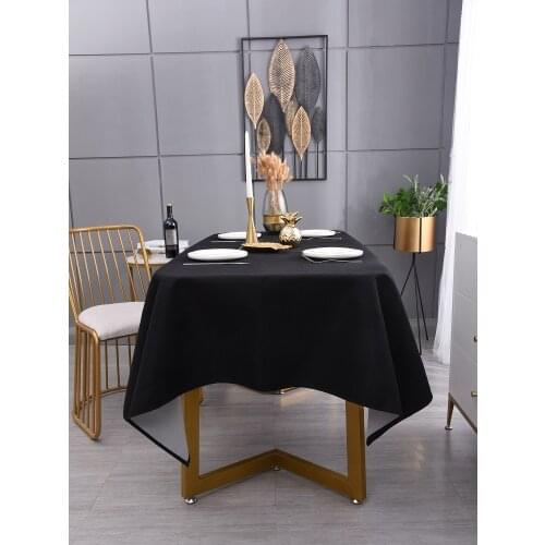 ZD Linen Tablecloths On The Table
