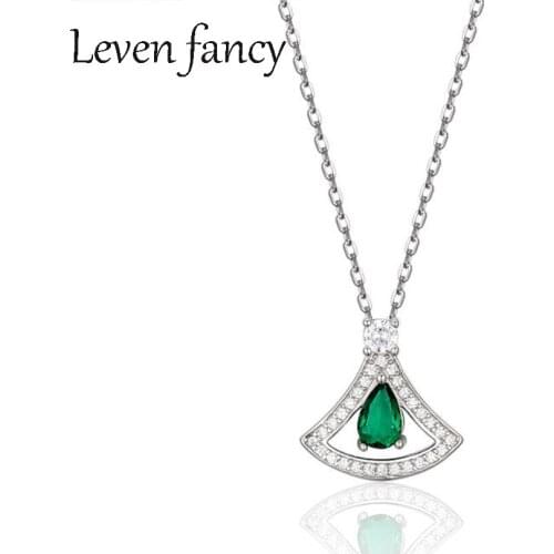 925 Sterling Silver Exquisite Simple Personality Green Zircon Fan-shaped Necklace Emerald S925 Silver Jewelry Gift for Her