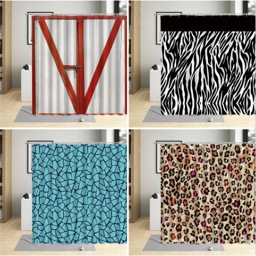 Retro Shower Curtain Red Old Wooden Door Color Board Leopard Animal Texture Pattern Bathroom Decor Bathtub Hanging Curtains Sets
