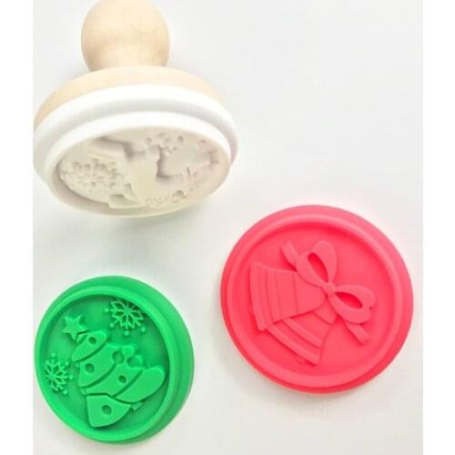 Wooden Handle Christmas Stamp Cookie Cutter Plastic Biscuit Knife Baking Fruit Cake Kitchen Tools Mold Embossing Printing