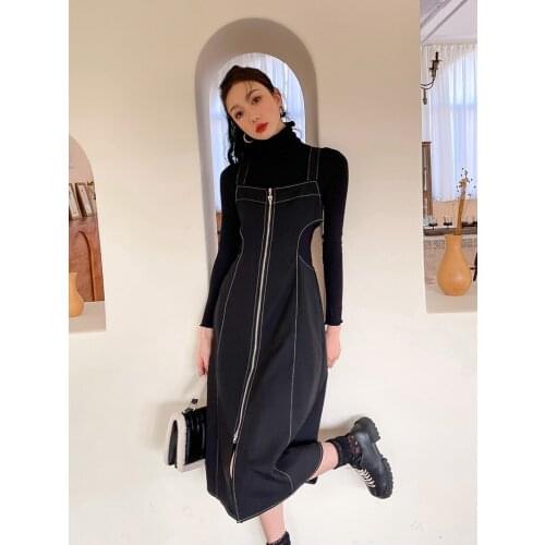 Black zipper dress Spring clothing 2021 new tea break platycodon grandiflorum French design sense niche suspender strap dress