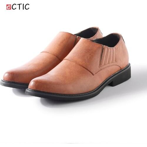 2017 New Arrival Mens Formal Dress Brogue Shoes Luxury Brand Pointed Toe Leather Oxfords Business Studded Casual Wingtip Shoes