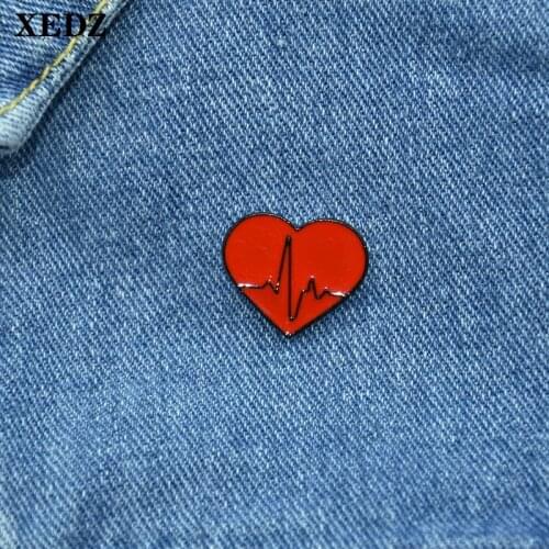 2020 red heart-shaped enamel pin pulse beating romantic metal badge shirt punk jewelry lapel brooch simple pin gift for friends
