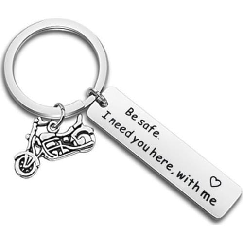 Fashion Keyring Gifts Engraved Drive Safe I Need You Here with Me Keychain Couples Boyfriend Girlfriend Car Accessories