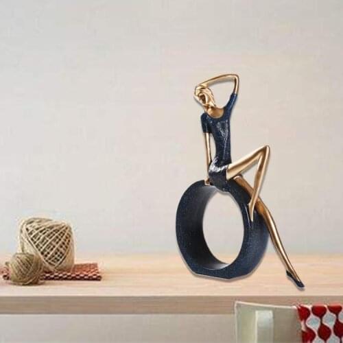 Interior Decoration Resin Girl Statue Nordic Figurines Creative Crafts Sculpture