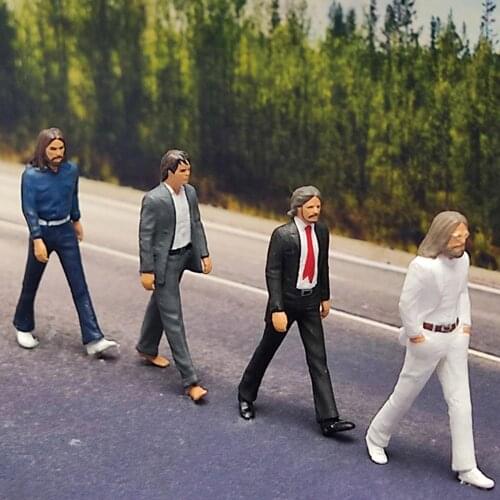 Tiny 1:64 Diorama Painted Band Member Figures People Model Railway Road Buliding Scenario Children Toy Desktop Decoration