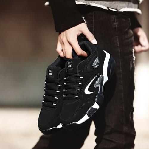 Plus Size New Man Flats Shoes Fashion Walking Casual Shoes Trend Comfortable Chuky Popular Sneakers Mens Leather Flat Tennis J9