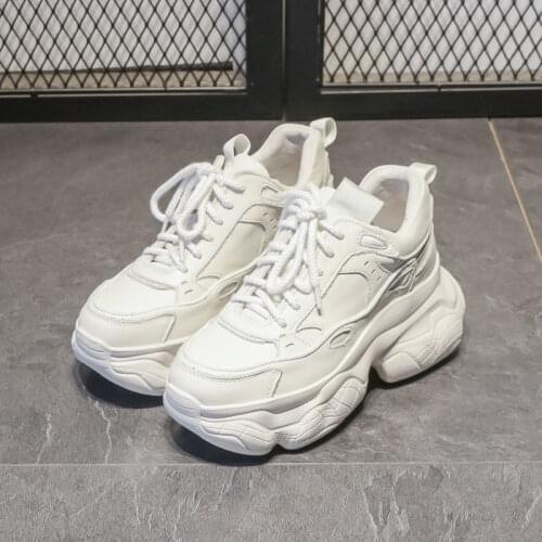 Thick-Soled Sponge Cake Dad Shoes Womens Increased All-match 2020 Autumn New European Station Sports Black Shoes