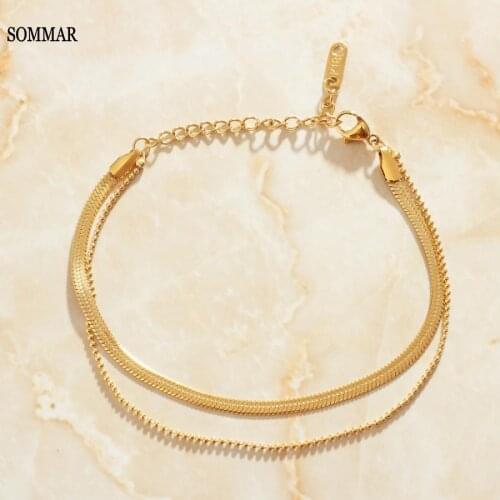 SOMMAR Bracelets On The Leg