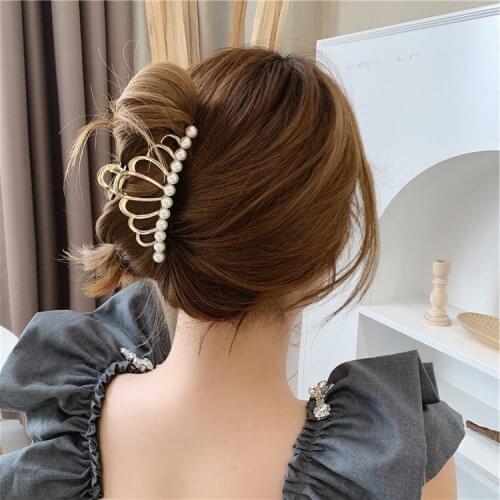 Korea New Crown Metal Pearl Hair Claws Hairpin Ponytail Girl Top Clip Online Celebrity Shark Clip Hair Accessories for Women