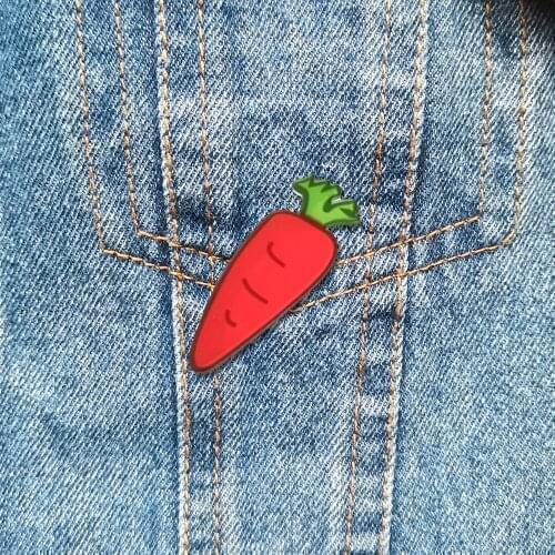 Fashion Acrylic Kpop Brooch Cute Red Carrot Vintage Pin For Backpacks Hat Coat Beautiful Badges Scarf Buckle Jewelry Gift