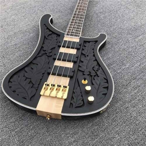 Kaiyun factory customizes Rickenback 4-string all-body bass engraved guitars. Gold hardware. Black body. Black pickup