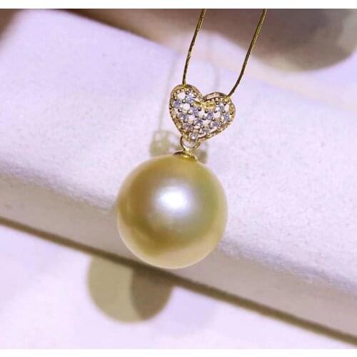 HENGSHENG 2021 New Real 18K Gold Heart Pendant Natural Seawater Golden 13-14mm Round Big Pearls Pendant Birthday Gift For Women