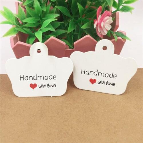 300pcs/lot 5x4cm Cardboard Crown Shaped Hang Tag Handmade With Love Kraft Paper Tag For Shoes Bags Eco-Friendly Packaging Tags