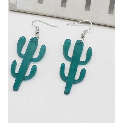 Cute desert oasis standing strong and strong dripping cactus earrings funny and fun Bundi green plant acrylic earrings