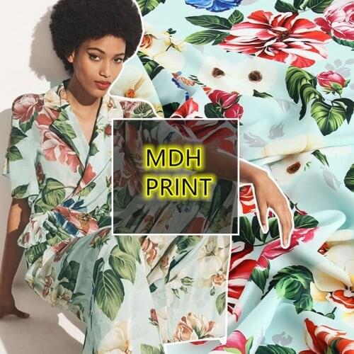 The new spring/summer European brand show the same romantic Sicilian lake green big peony flower fabric printed fabric sewing fa