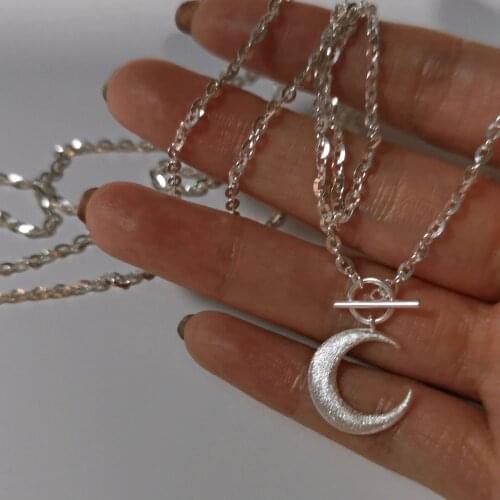 Exquisite light luxury Moon Pendant Necklace clavicle chain silver accessories womens indifference design personality