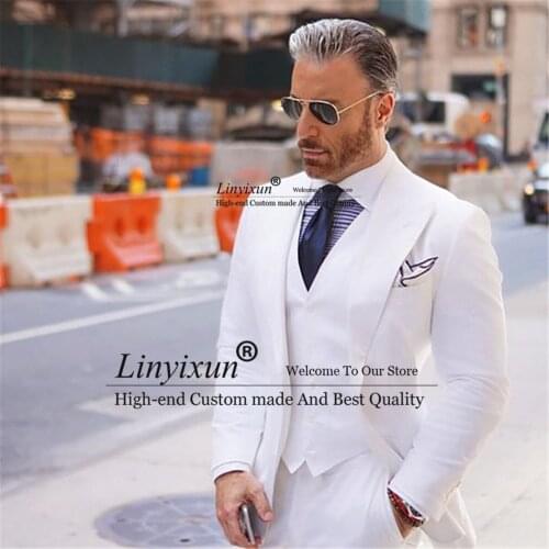 White Men Slim Fit Suits 3 Pieces Jacket Pants Vest Wide Peaked Lapel Wedding Tuxedos Groom Blazer Business terno masculino