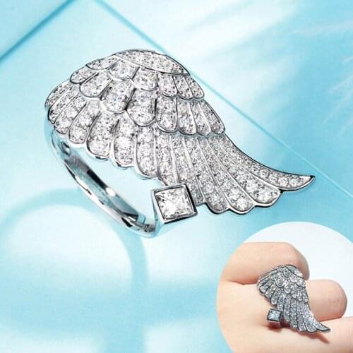 Huitan Shiny Wing Party Ring For Women Micro Paved CZ Feather With A Square Zircon Freedom Romantic Finger Rings Trendy Jewelry