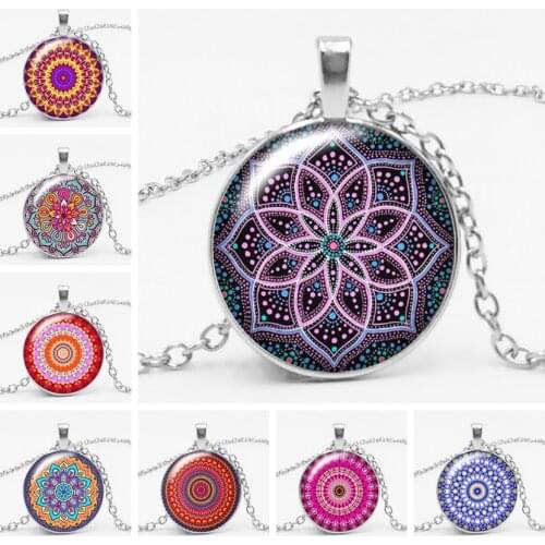 Buddhist Yoga Mandala Fashion Glamour Girl Famous Wind Kaleidoscope Series Time Glass Gem Necklace Round Pendant Choker Necklace