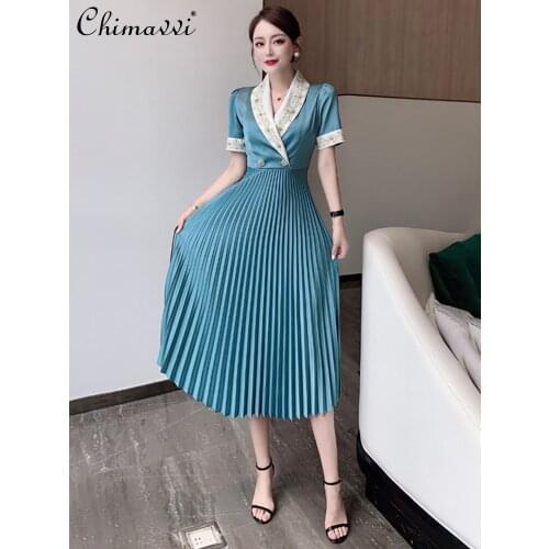 French Hepburn Style Dress Women 2021 Summer High Waist Slimming Dignified Goddess Midi Dress V-neck Short Sleeve Pleated Dress