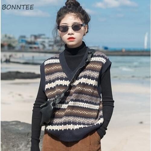 Sweater Vest Women Vintage Blue V-Neck Sleeveless Knitted All-match Popular Fashion Feminino Clothing Classic Retro Chic Autumn