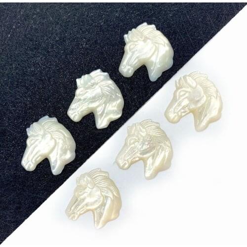 Natural Sea Shell Carved Horse Shape High Quality Fashion Necklace Suitable for Womens Jewelry Making DIY Necklace Accessories