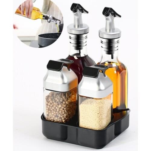 Creative kitchen spice set includes 1 spice rack, 2 glass spice jars and 2 push-type oil bottles