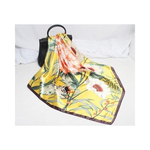 90*90cm New Squirrel Flower Printed Scarf Womens All-match Square Scarf