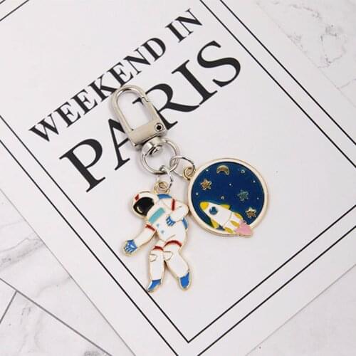 Cute Cartoon Astronaut Space Man Siliver Color Keychain for Women Key Chains Ring Car Case Pendent Charm for Airpods Accessories