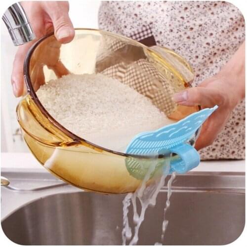 1Pcs Smile Can Clip Type Cleaning Rice Washing Sieve Drainer Device Strainer Cooking Tools Debris Filter Kitchen Gadget Utility